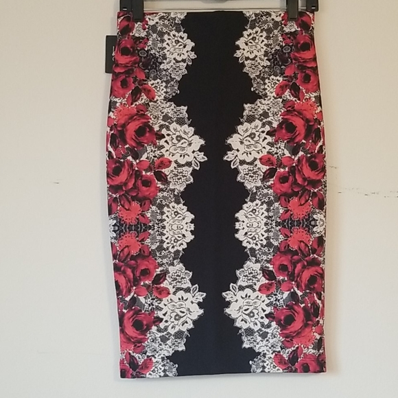 5/$25By-and-by pencil skirt - Picture 3 of 4